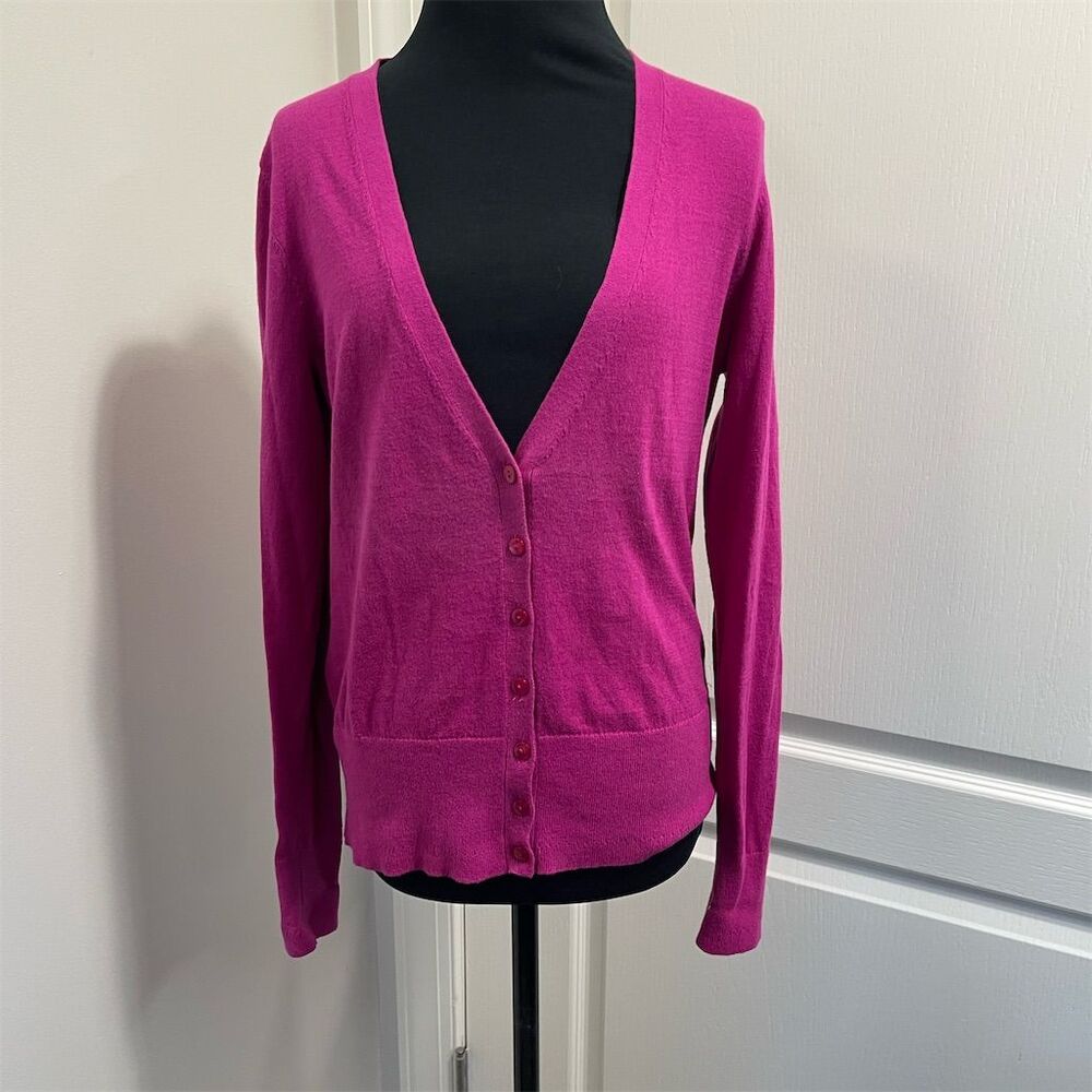 Ann Taylor Women's Pink V-Neck Cardigan Sweater Size S Long Sleeve  sku241